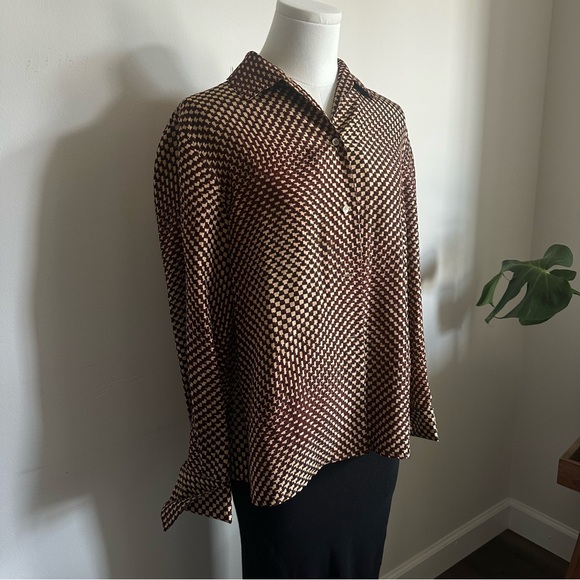 Vintage Louis Féraud Geometric Print Blouse Made in Italy, 100% Silk - Size M, - Picture 4 of 14